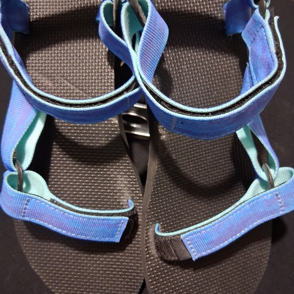 Teva Blue and Black Sporty Sandals with Adjustable Straps - Picture 5 of 10